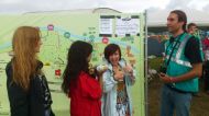 Reading-Festival-2012_0013_Dont-ask-me-I-just-work-here.jpg